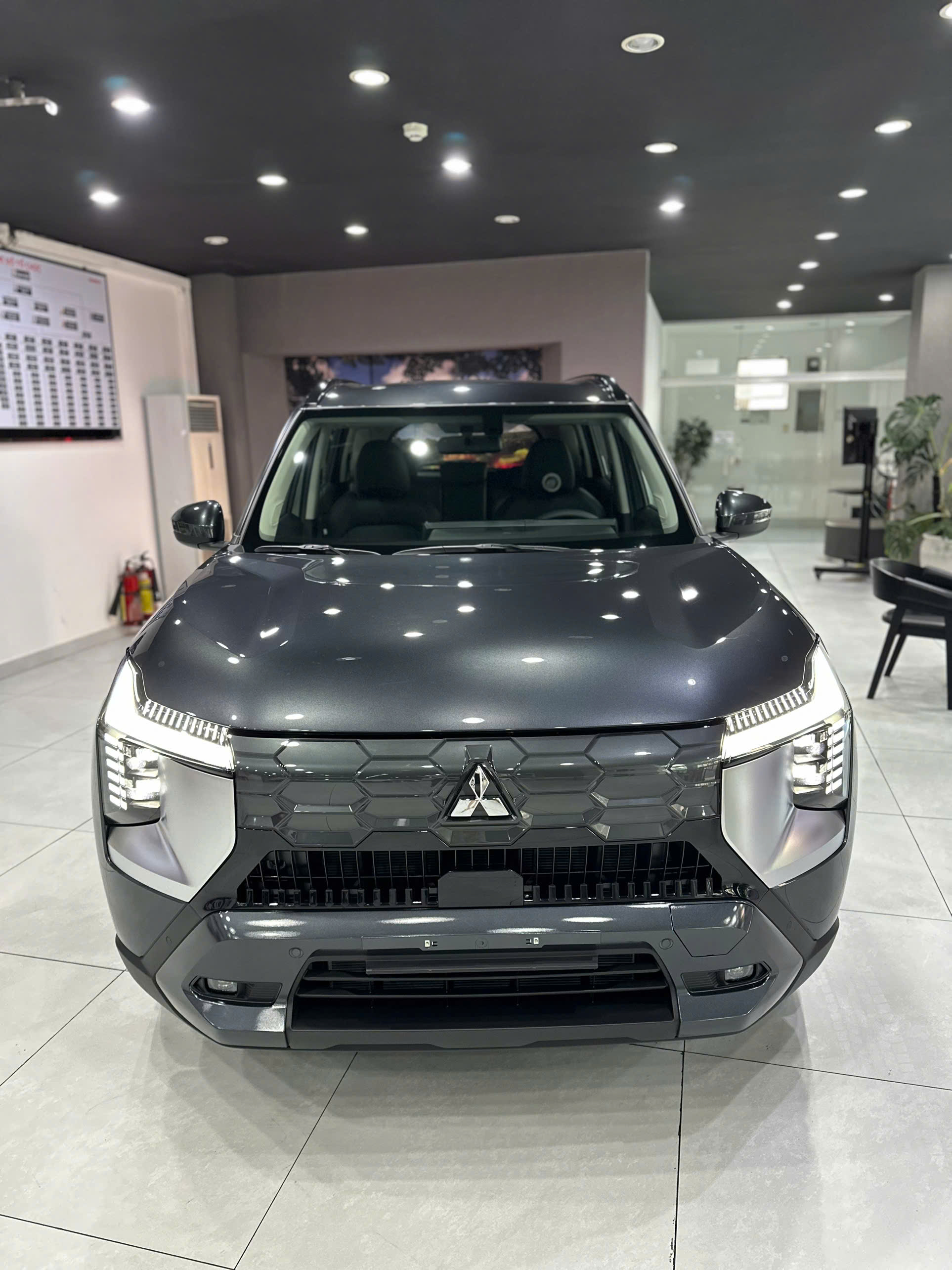 Mitsubishi Destinator 